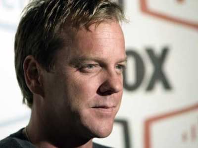 Hi Kiefer Sutherland 044217