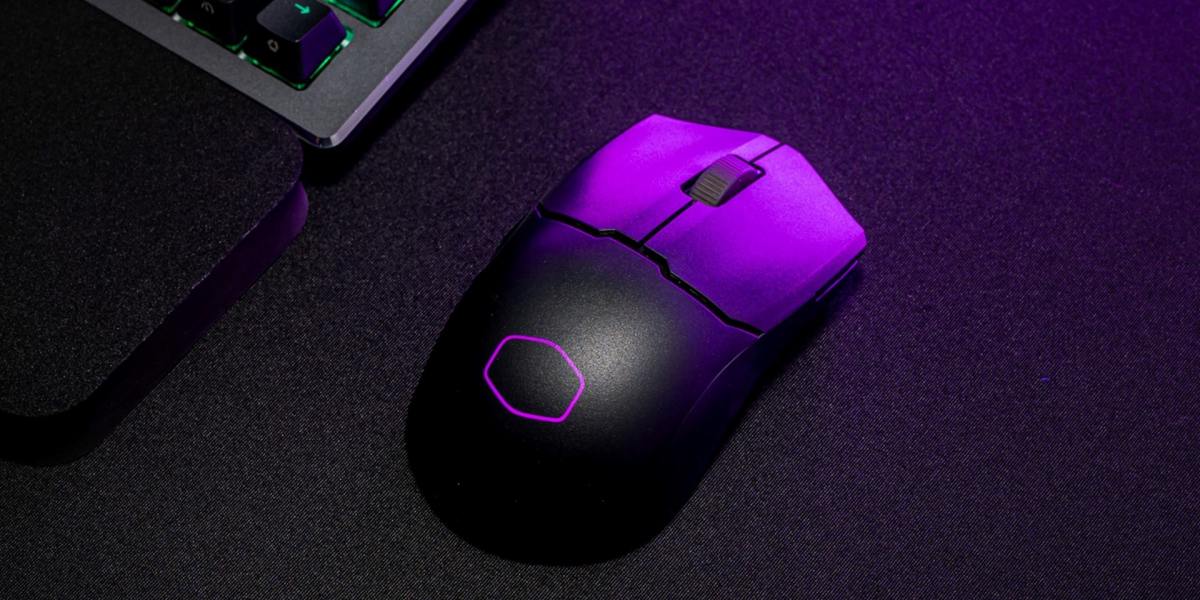 Cooler Master MM712 review - A perfect gaming mouse for small hands